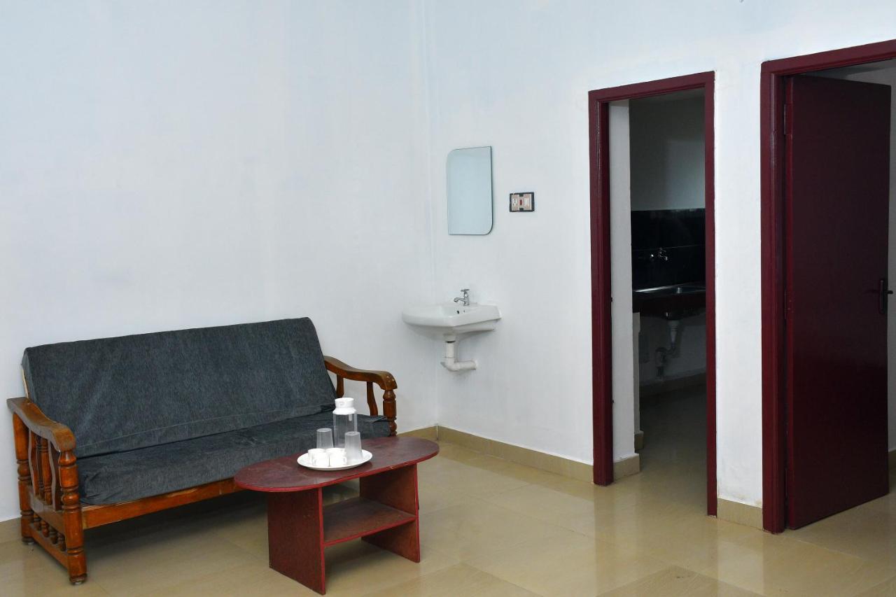 The Club House- Swimming Pool That'S Better Than The Beach Hotel Pondicherry Exterior photo