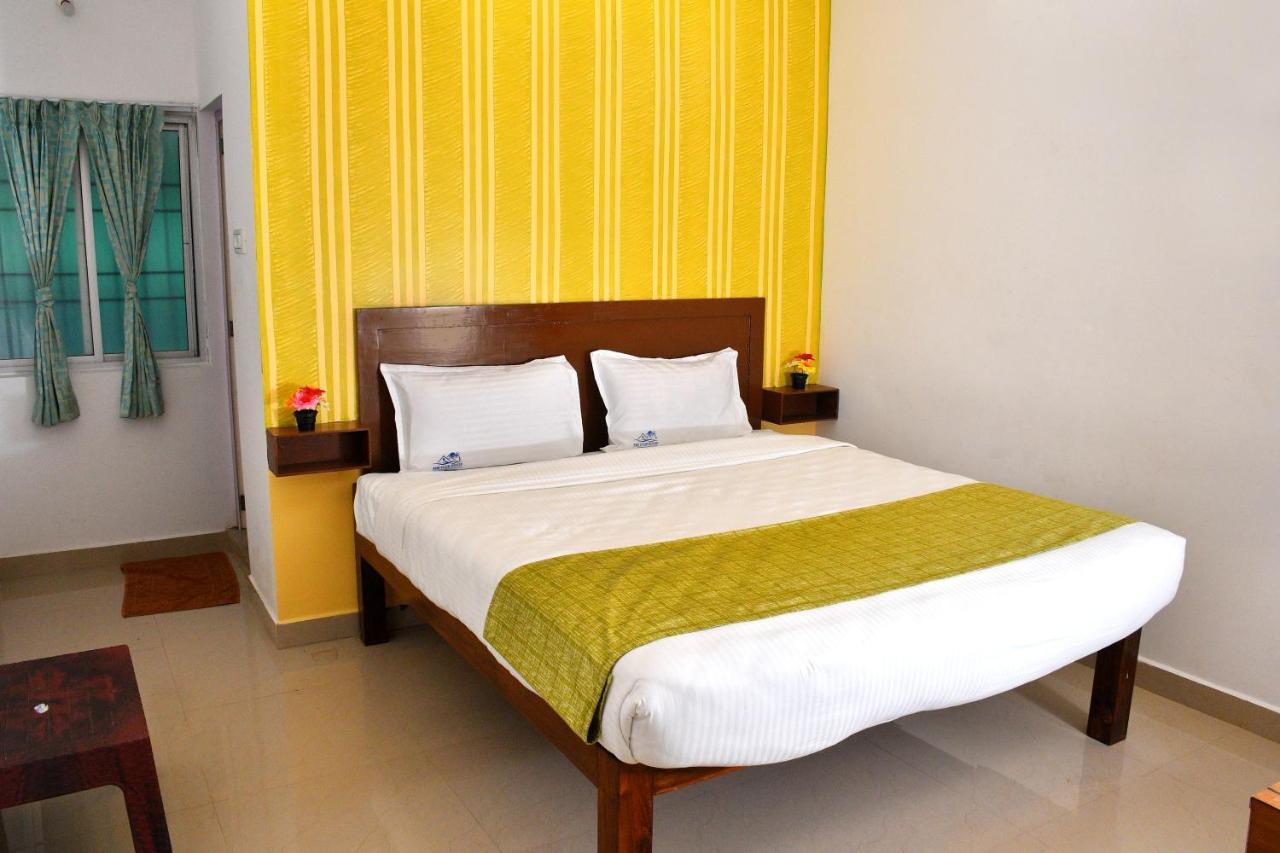 The Club House- Swimming Pool That'S Better Than The Beach Hotel Pondicherry Exterior photo