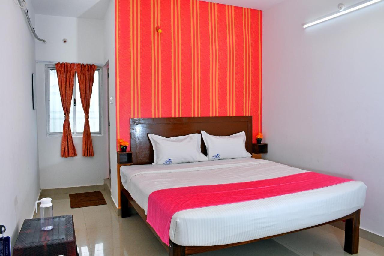 The Club House- Swimming Pool That'S Better Than The Beach Hotel Pondicherry Exterior photo