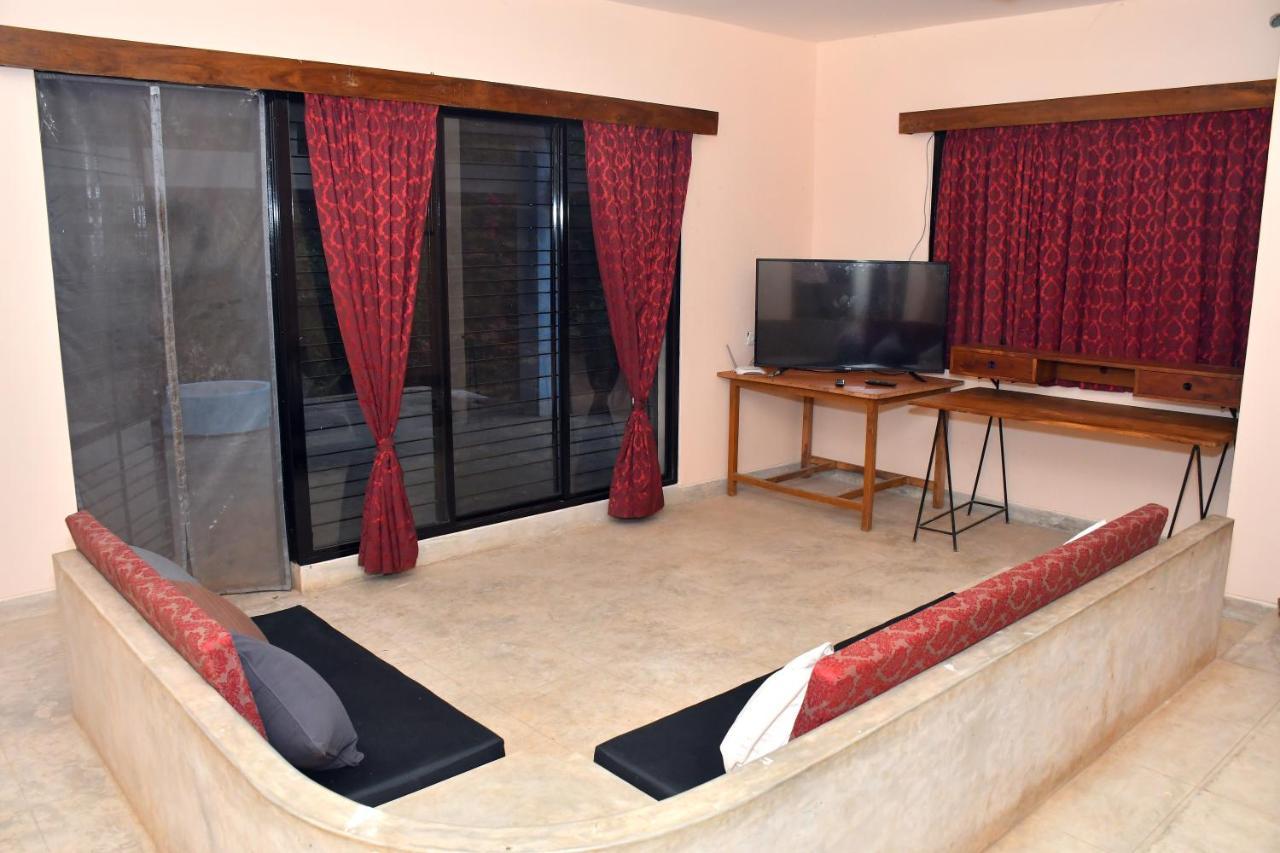 The Club House- Swimming Pool That'S Better Than The Beach Hotel Pondicherry Exterior photo