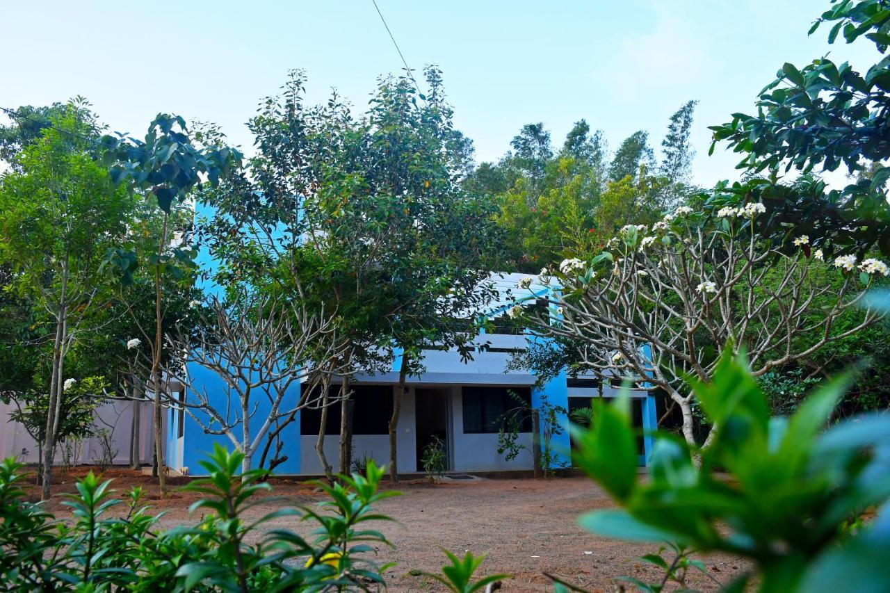 The Club House- Swimming Pool That'S Better Than The Beach Hotel Pondicherry Exterior photo
