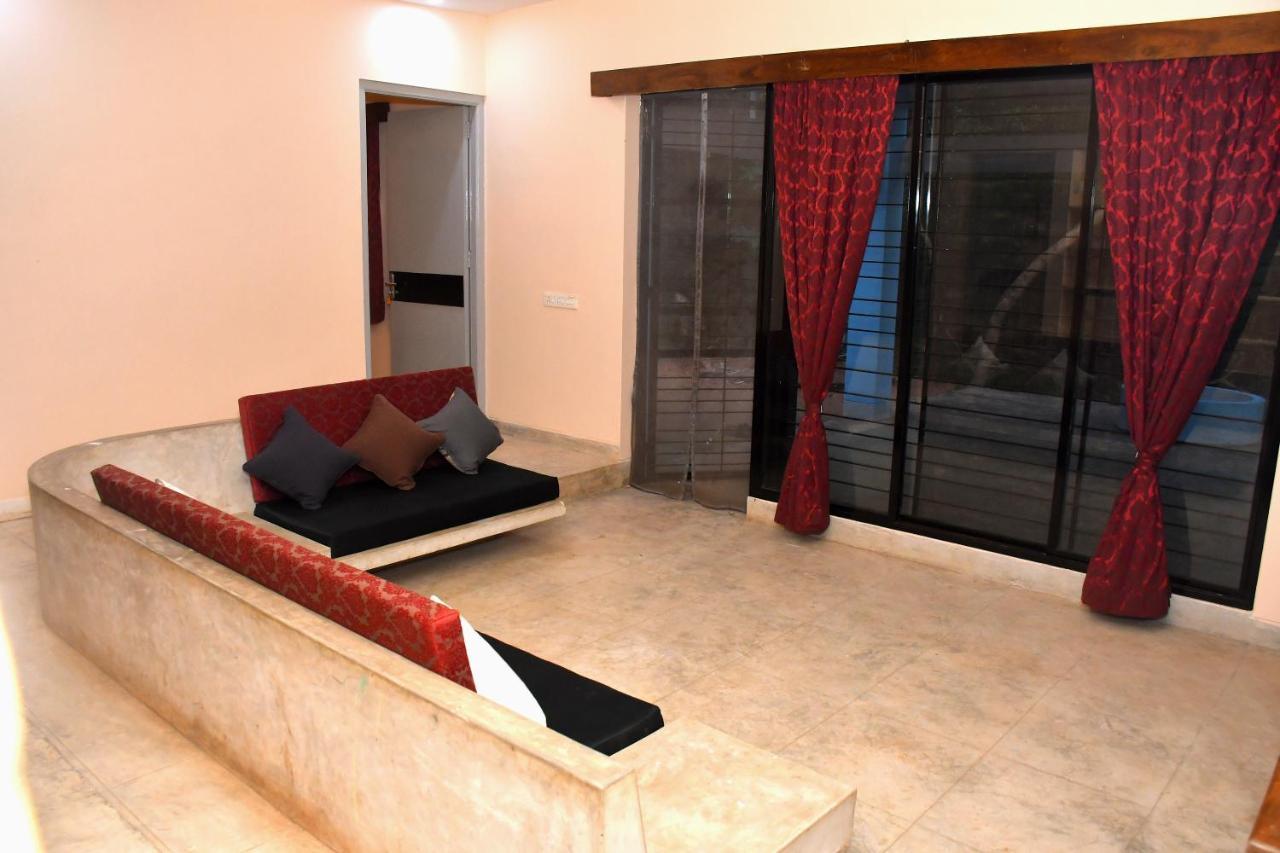 The Club House- Swimming Pool That'S Better Than The Beach Hotel Pondicherry Exterior photo